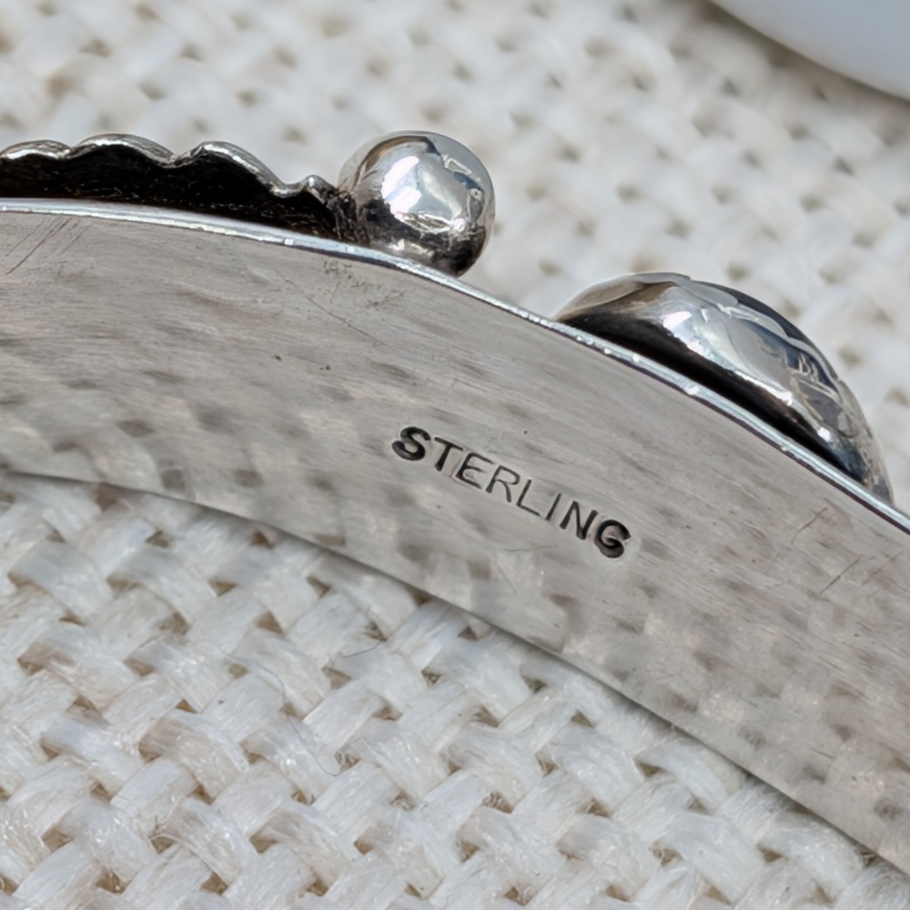 Vintage Sterling Silver Cuff Bracelet Black Onyx Florida Keys Small Wrist - Picture 10 of 15